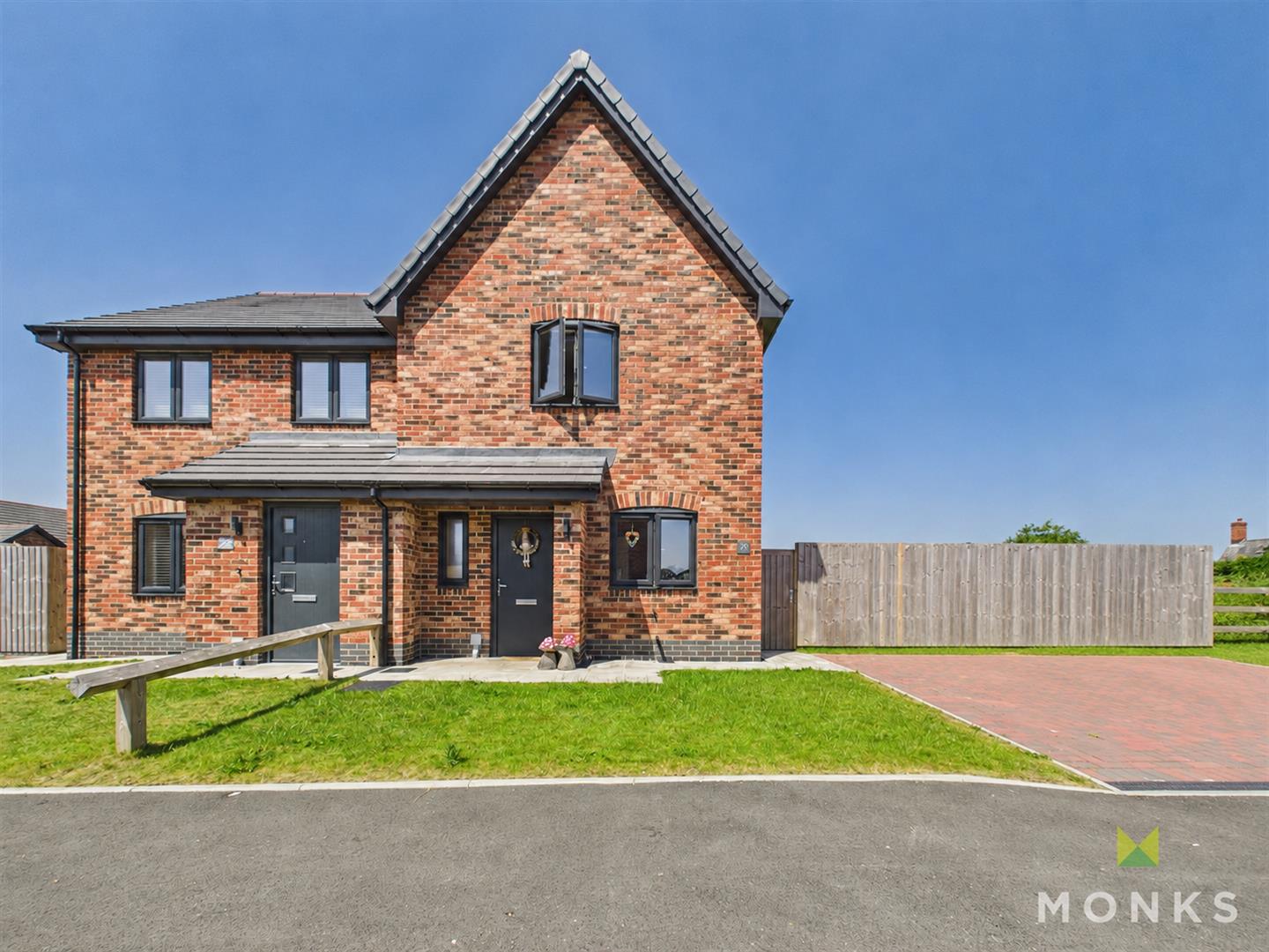 20 Morlas Meadows, Oswestry, SY11 3FJ For Sale